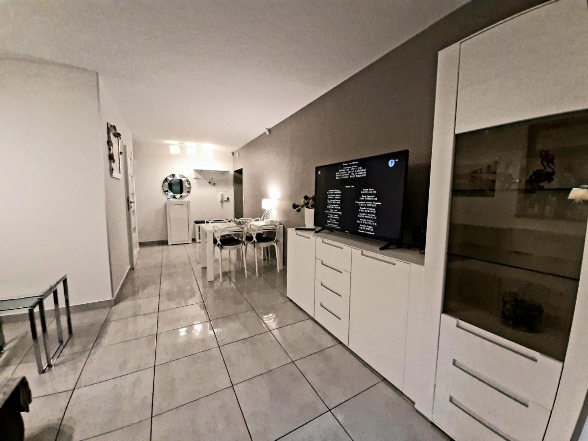 Apartamenty Aleksandry Apartament Przy Parku Świnoujście Exteriör bild