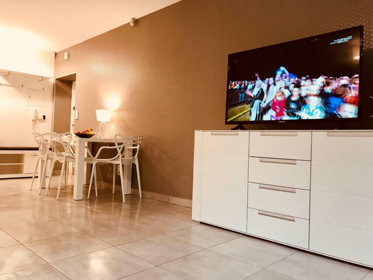 Apartamenty Aleksandry Apartament Przy Parku Świnoujście Exteriör bild