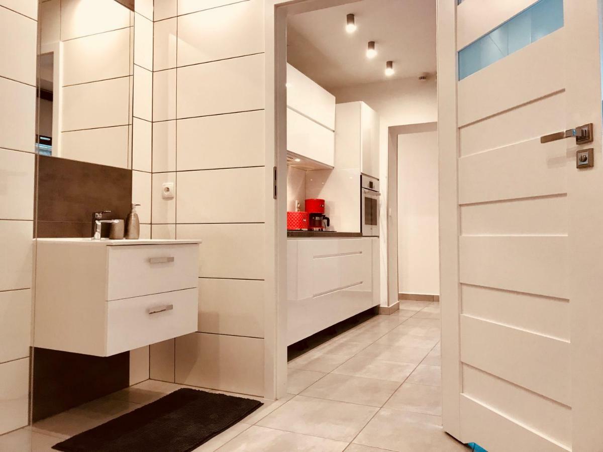 Apartamenty Aleksandry Apartament Przy Parku Świnoujście Exteriör bild